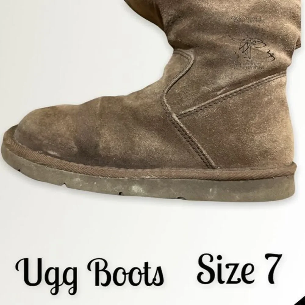 Pre-Owned UGG Sunset Tall Brown Shearling Boots - Size 7